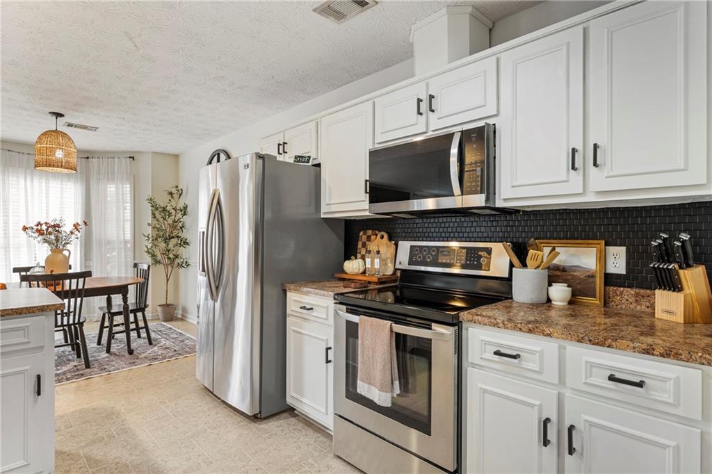 23 Brentwood Drive