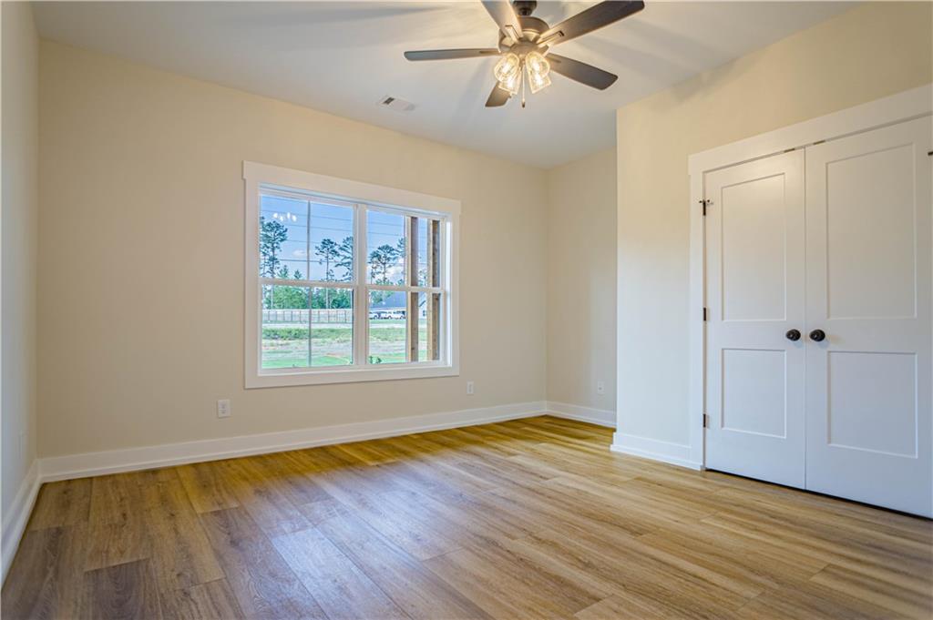 9186 Lee Road 158