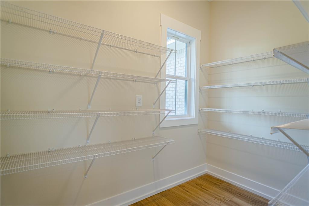 9186 Lee Road 158