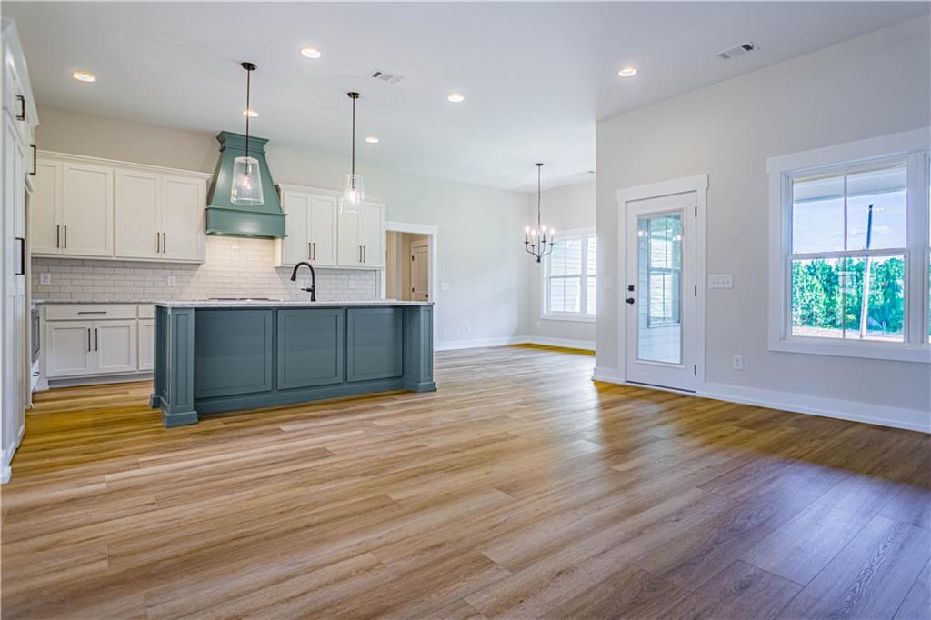 9186 Lee Road 158