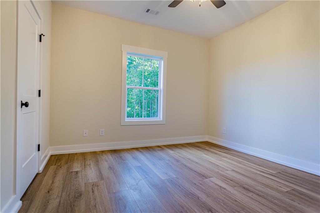 9186 Lee Road 158