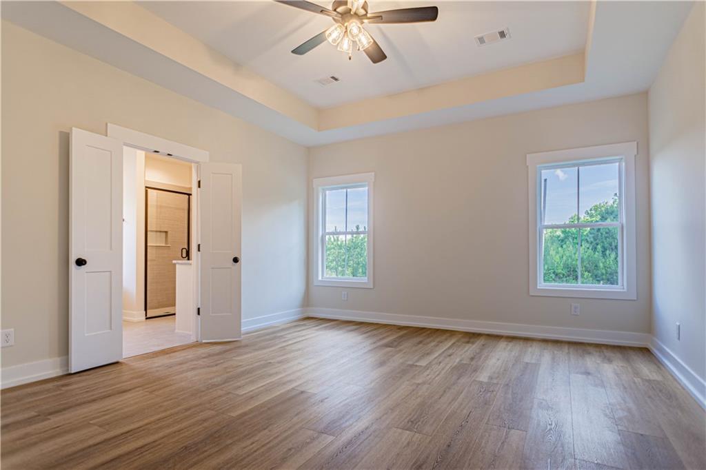 9186 Lee Road 158