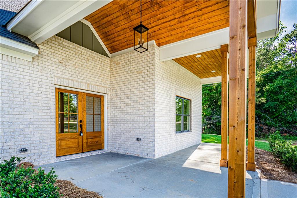 9186 Lee Road 158