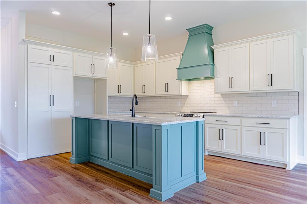 9186 Lee Road 158