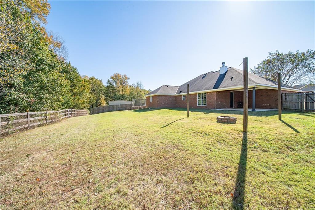206 Lee Road 2083