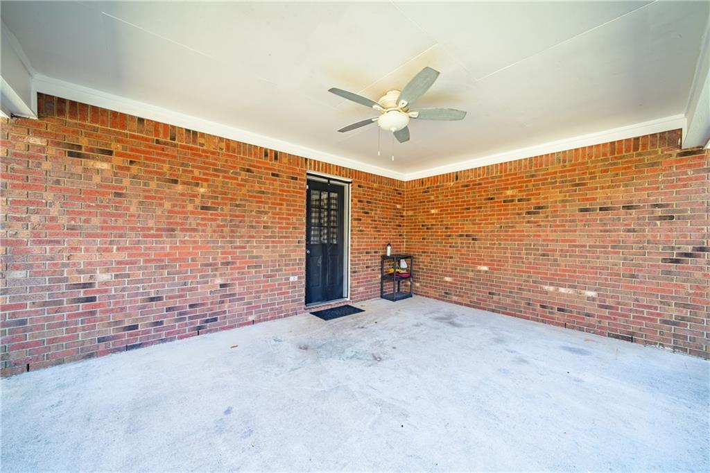 206 Lee Road 2083