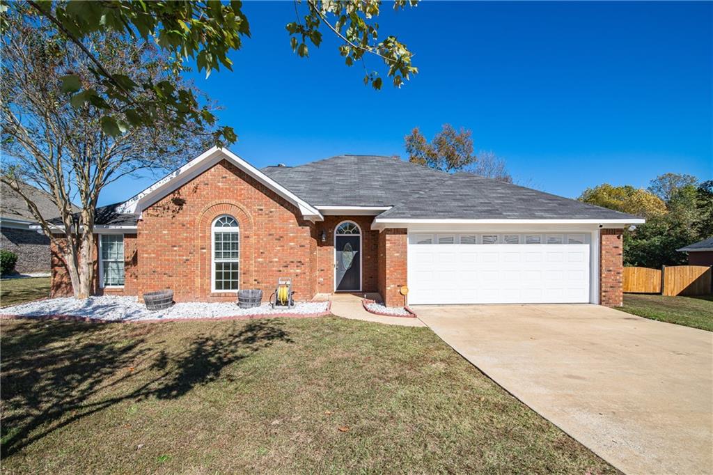 206 Lee Road 2083