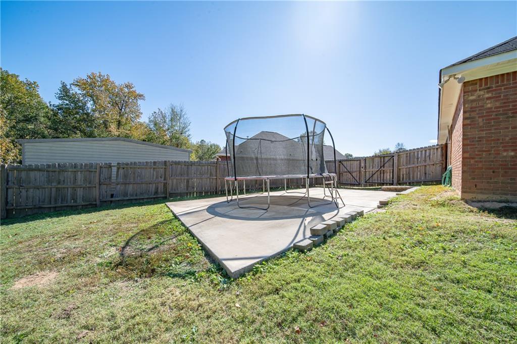 206 Lee Road 2083