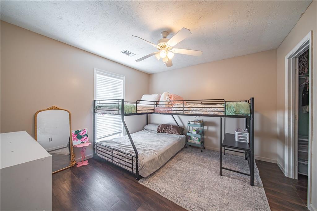 206 Lee Road 2083