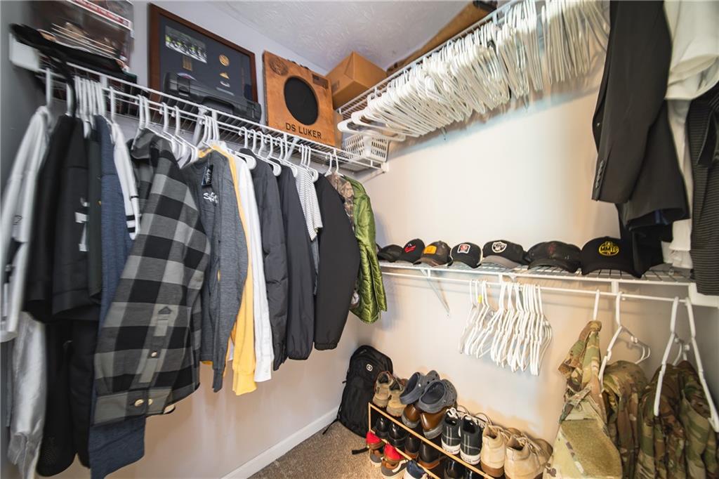 206 Lee Road 2083