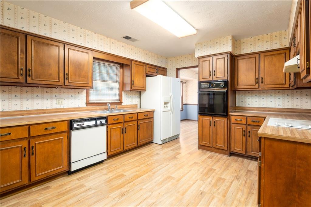 2302 Dobbs Drive