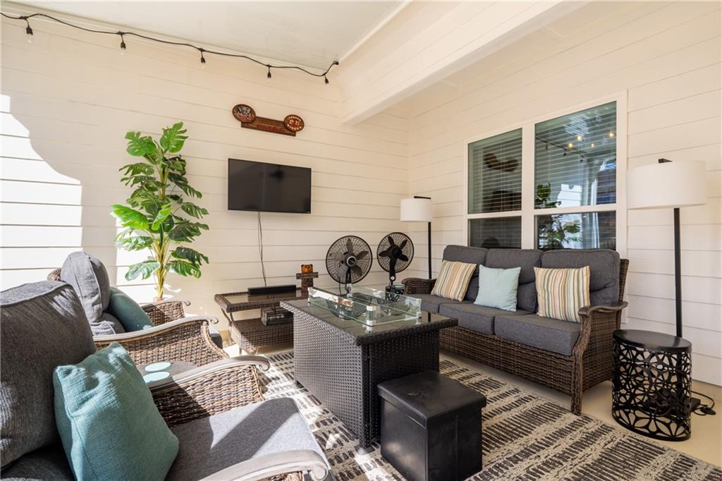 155 Lee Road 2213