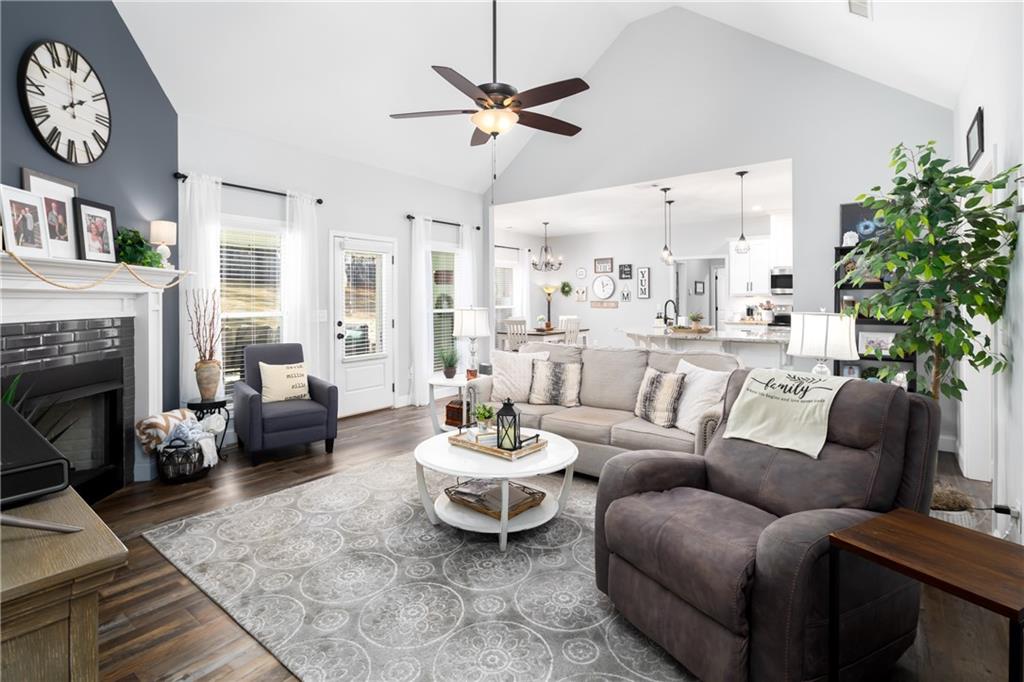 155 Lee Road 2213