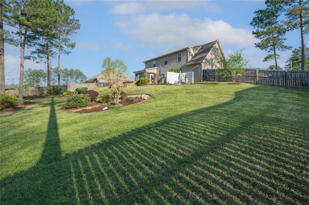 153 Lee Road 2207
