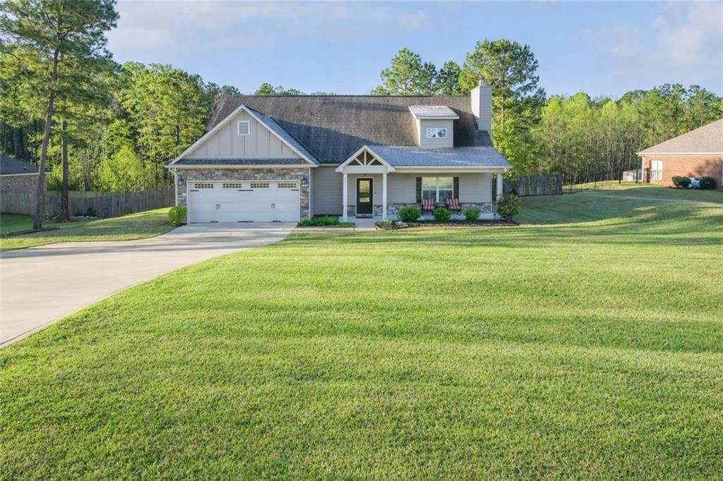 153 Lee Road 2207