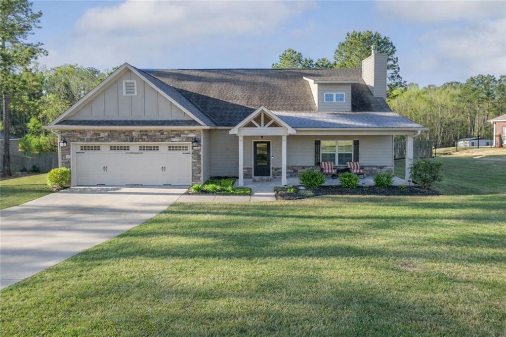 153 Lee Road 2207