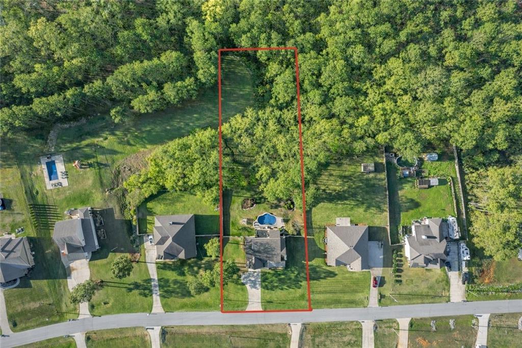 153 Lee Road 2207