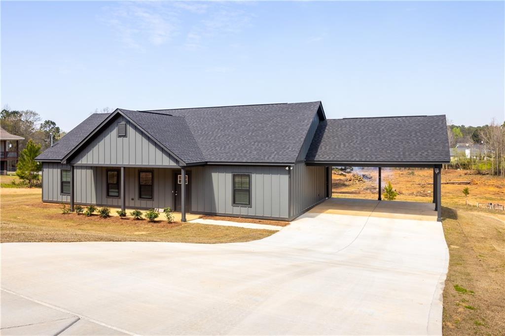 43 Lee Rd 2167