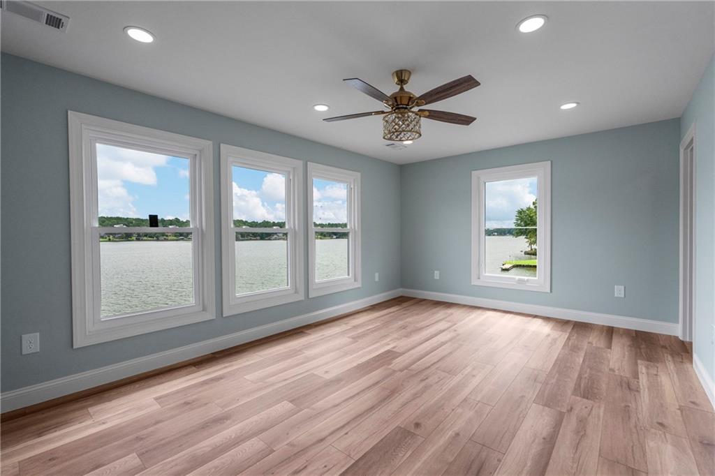 1898 Lee Road 348