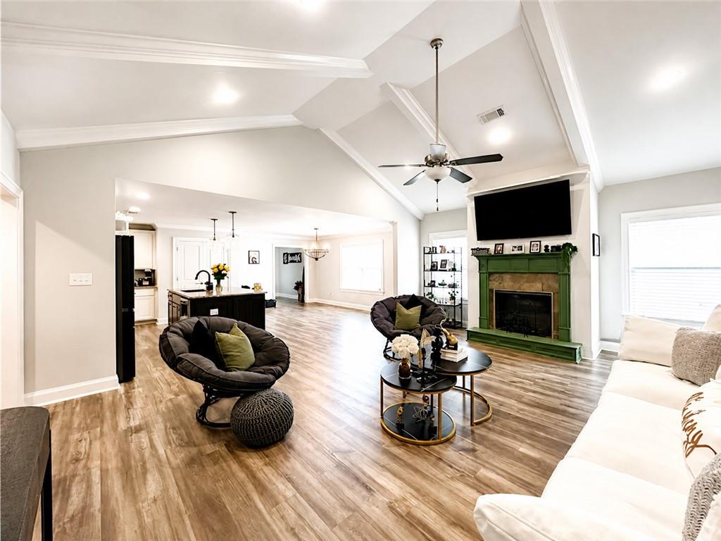 62 Ivy Loop