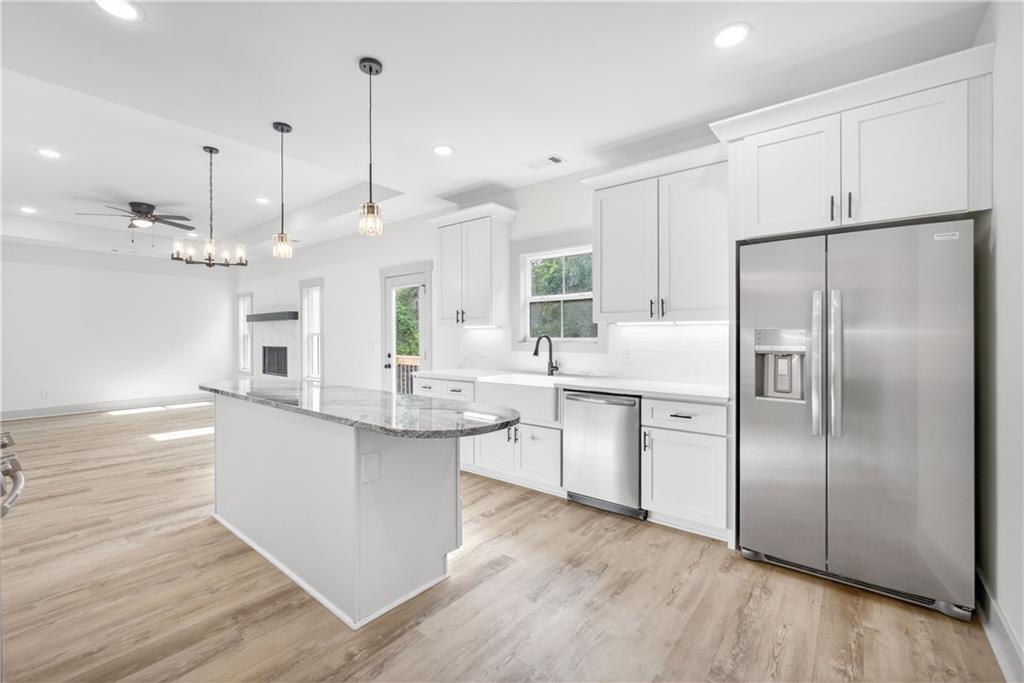 81 Lee Road 2124
