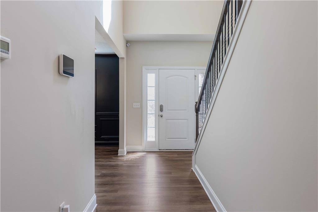 112 White Oak Place