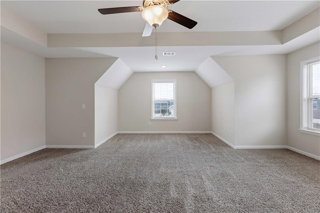112 White Oak Place
