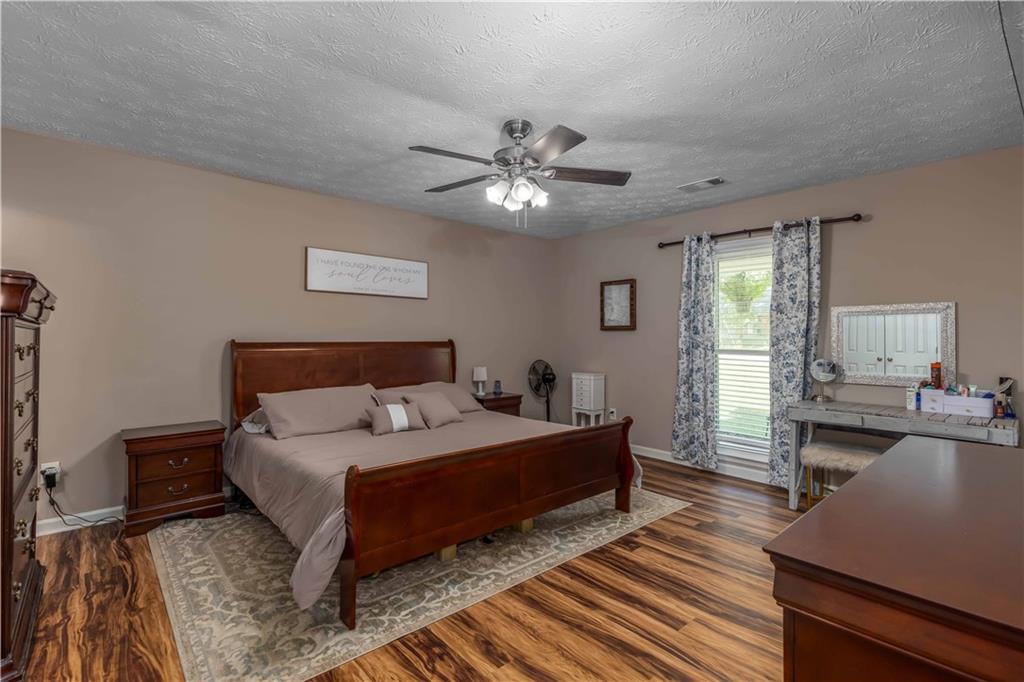 11 Lee Road 509