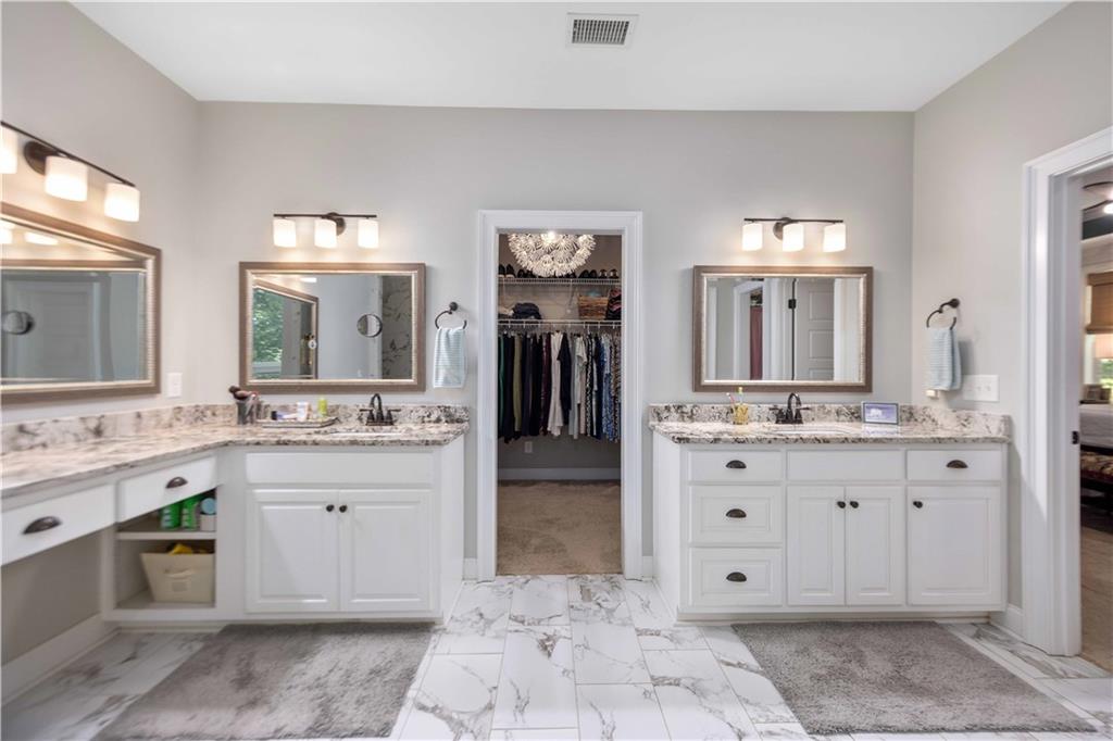 1456 Lee Road 2204