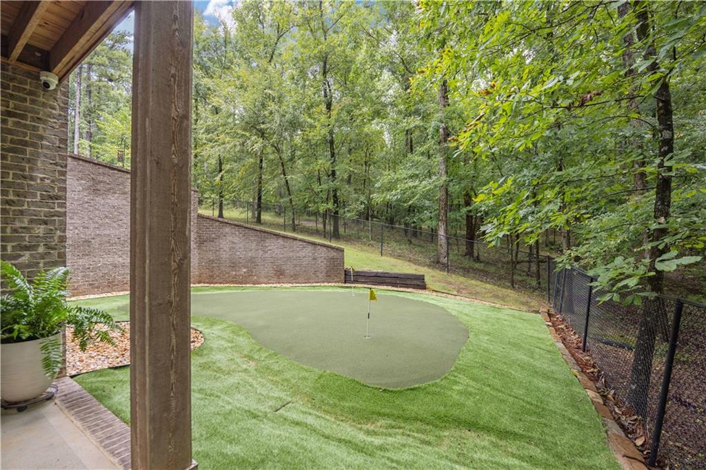 1456 Lee Road 2204