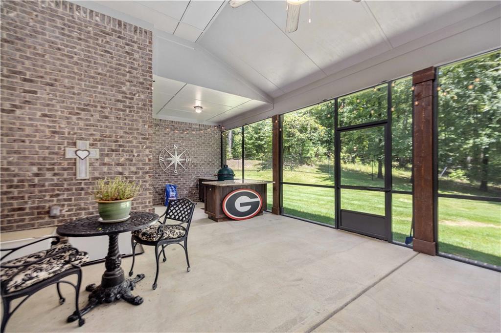 1456 Lee Road 2204