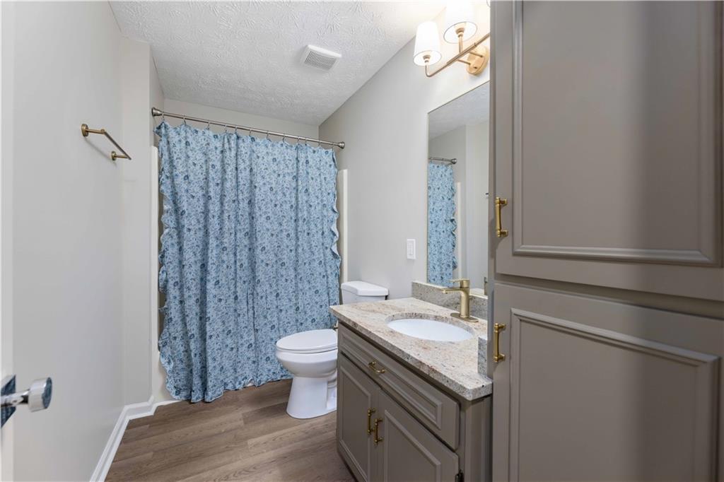 2566 Lamb Road