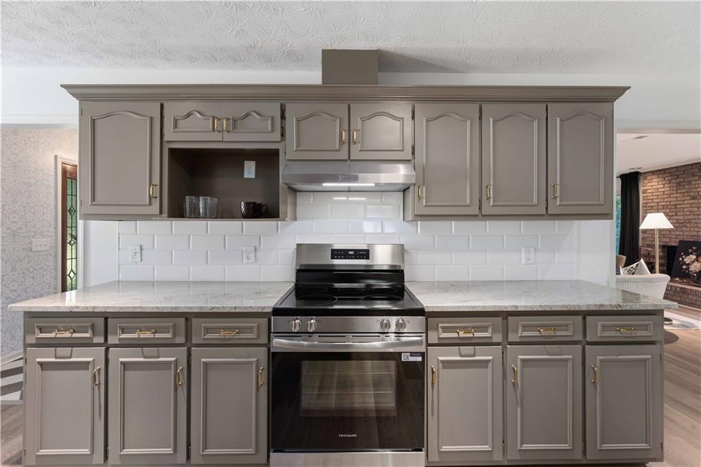 2566 Lamb Road