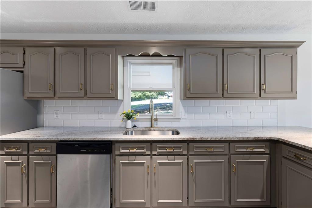 2566 Lamb Road