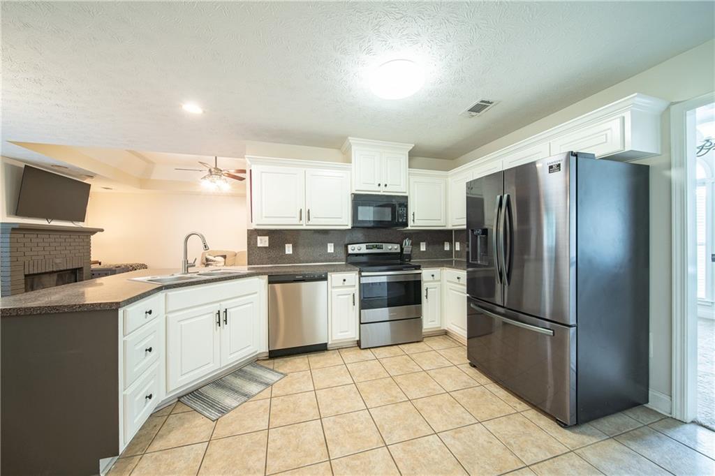 265 Lee Road 2105