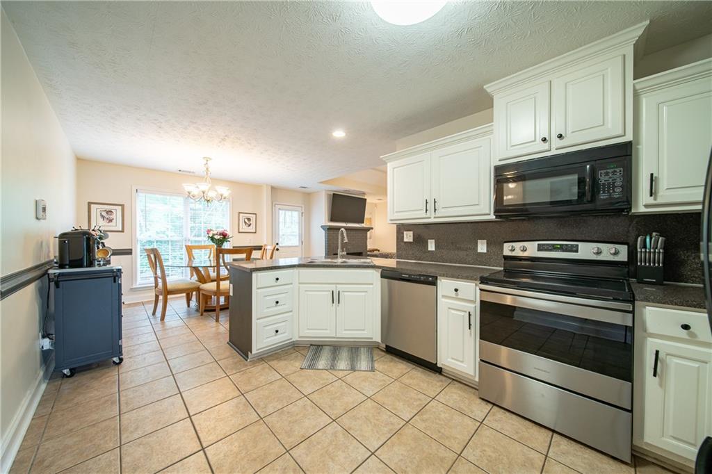265 Lee Road 2105