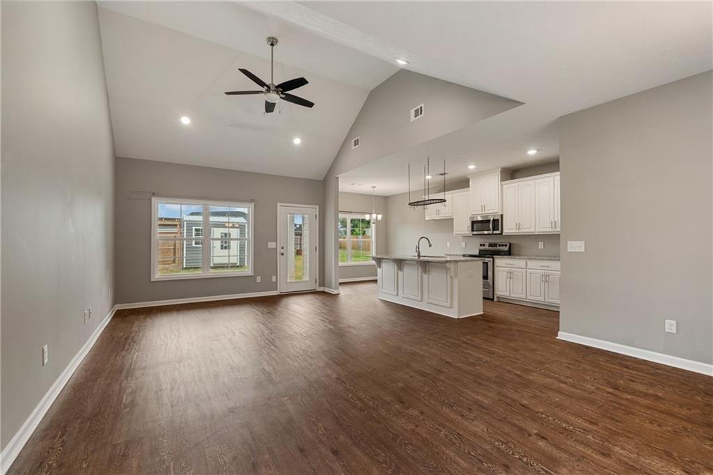 3 Trafford Trail