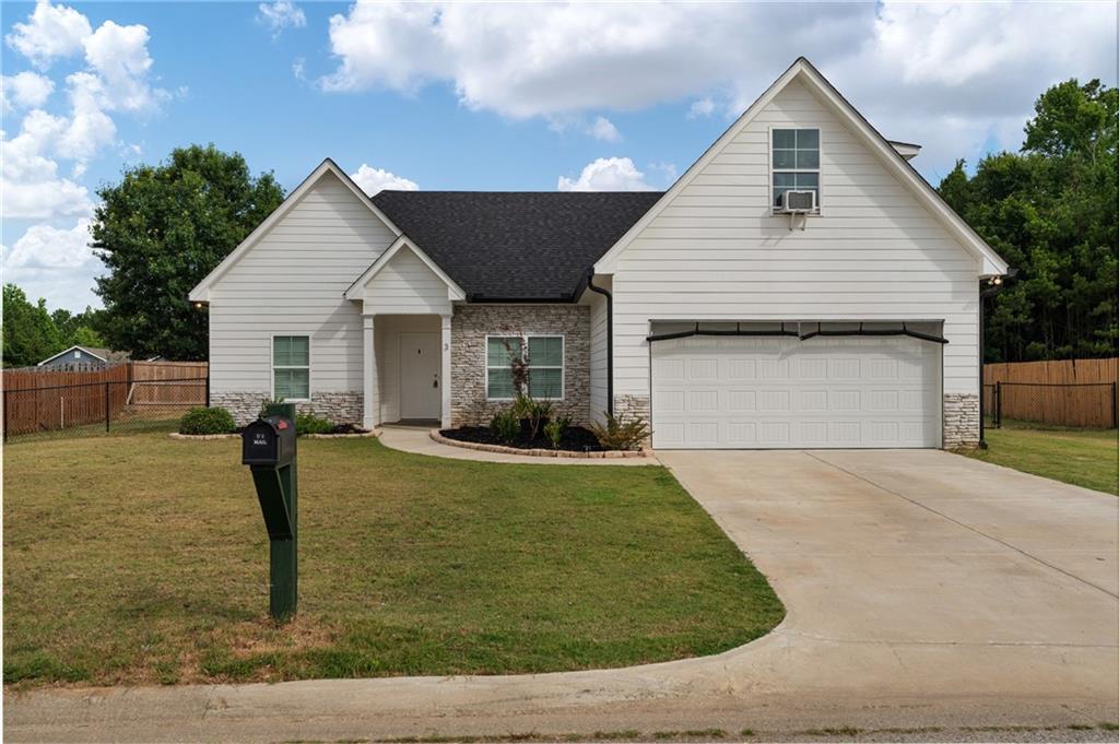 3 Trafford Trail