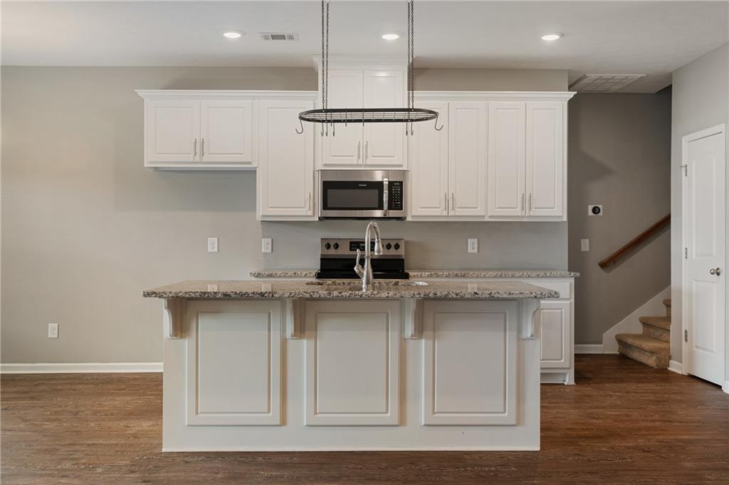 3 Trafford Trail