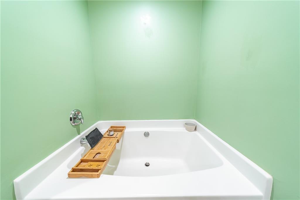 20 Mill Pond Court
