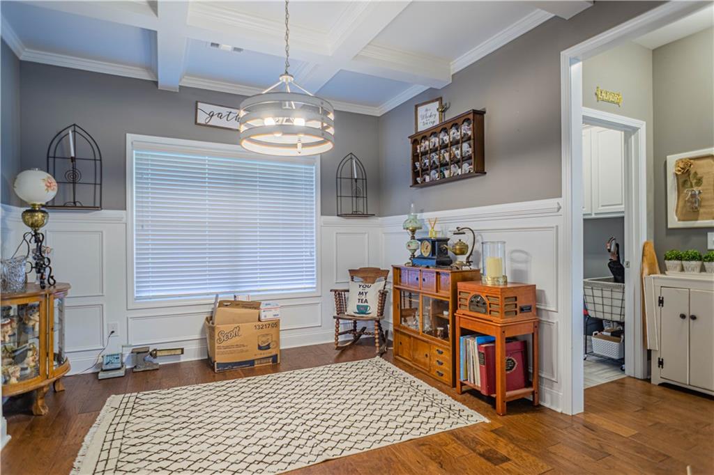 2306 Lee Road 330