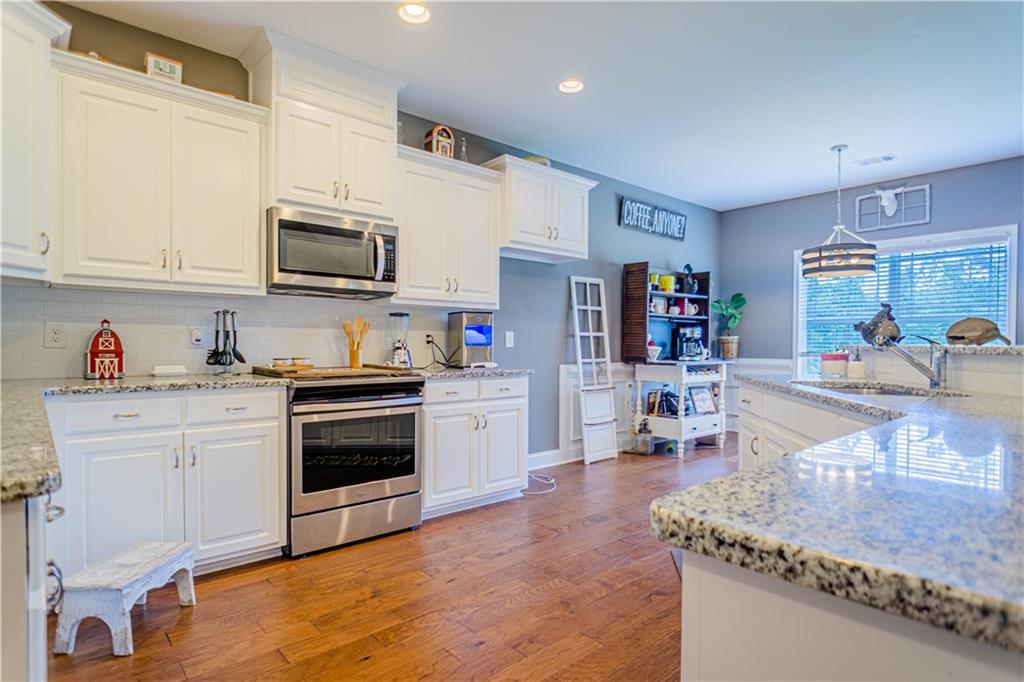2306 Lee Road 330