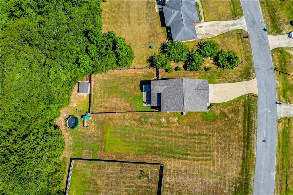 228 Lee Rd 2000