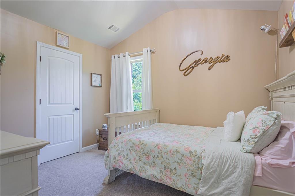228 Lee Rd 2000