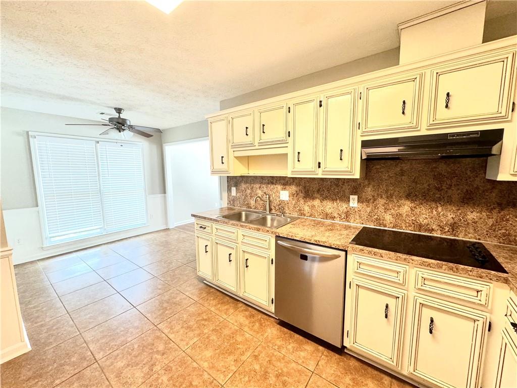3304 Carrington Place