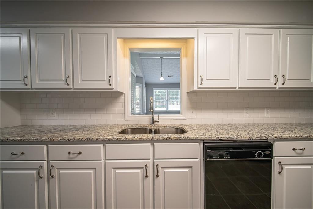 1245 Lee Road 197