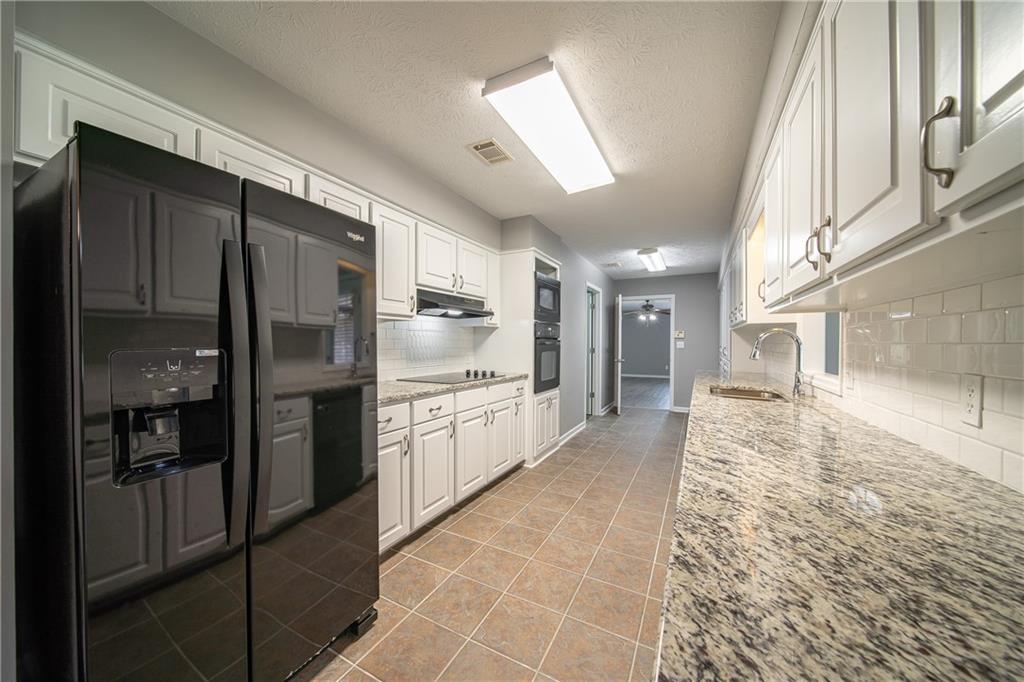 1245 Lee Road 197