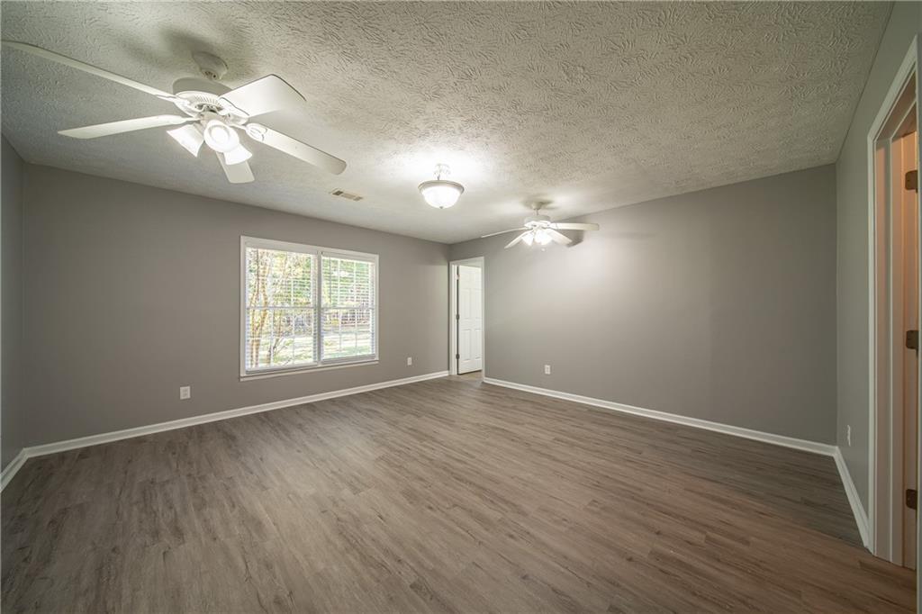 1245 Lee Road 197