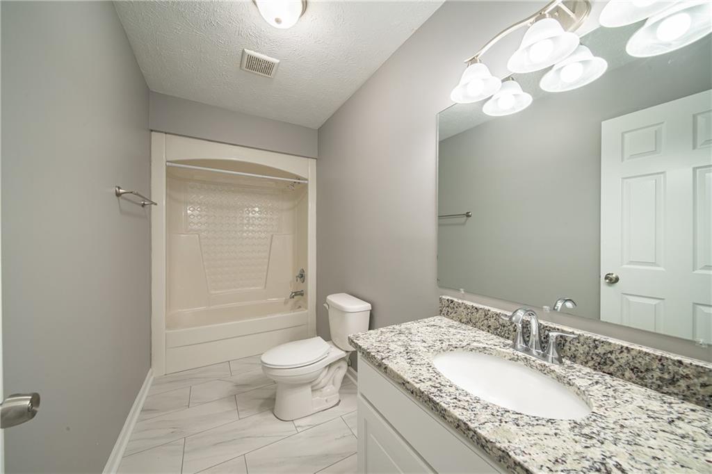 1245 Lee Road 197