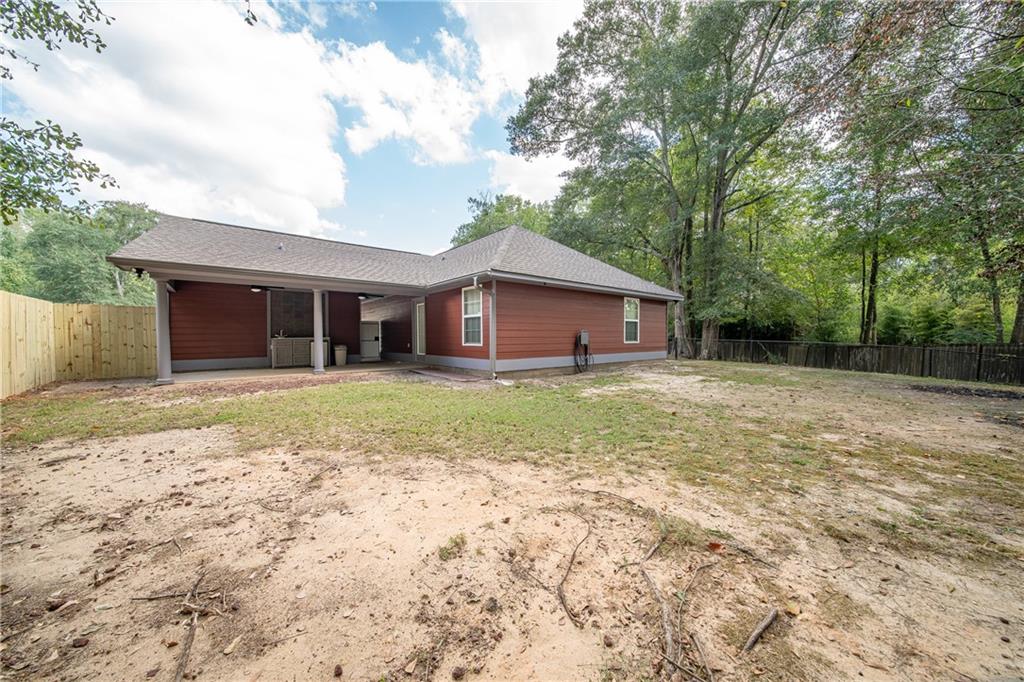 195 Lee Road 2158